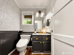 4017 239th Place SE, Sammamish WA 98029