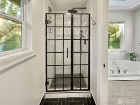 4017 239th Place SE, Sammamish WA 98029