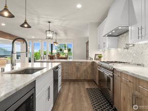 6921 55th Avenue S, Seattle WA 98118