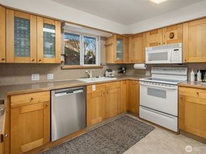 8818 22nd Avenue SW, Seattle WA 98106