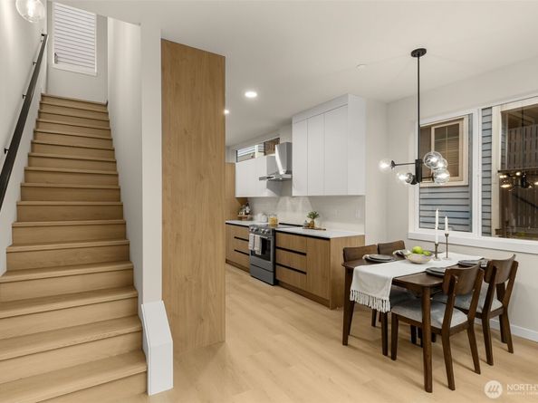 1123 A 10th Avenue E, Seattle WA 98102