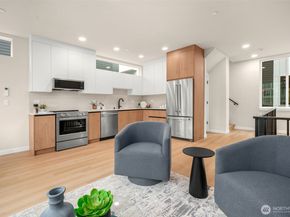 1123 A 10th Avenue E, Seattle WA 98102