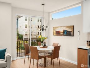 1123 A 10th Avenue E, Seattle WA 98102