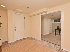 6056 25TH Avenue NE, Seattle WA 98115