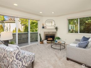 112 9th Lane 112, Kirkland WA 98033