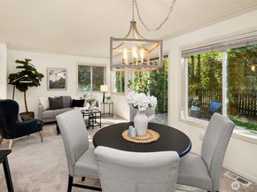 112 9th Lane 112, Kirkland WA 98033