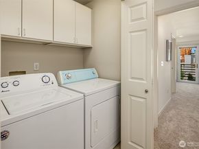 112 9th Lane 112, Kirkland WA 98033