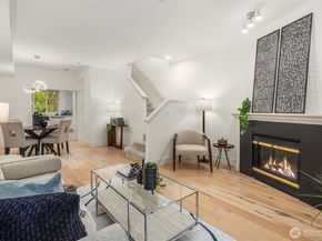 18247 NE 96th Way 104, Redmond WA 98052