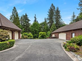 18212 244th Avenue NE, Woodinville WA 98077