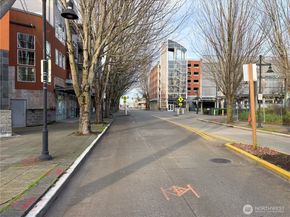 225 Logan Avenue S 111, Renton WA 98057