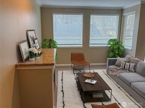 225 Logan Avenue S 111, Renton WA 98057