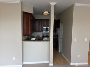 225 Logan Avenue S 111, Renton WA 98057