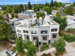7439 Latona Avenue NE, Seattle WA 98115