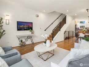 7439 Latona Avenue NE, Seattle WA 98115