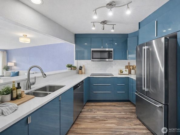 13820 NE 65th Street 544, Redmond WA 98052