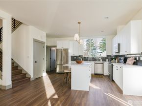 4110 30th Avenue S 8, Seattle WA 98108