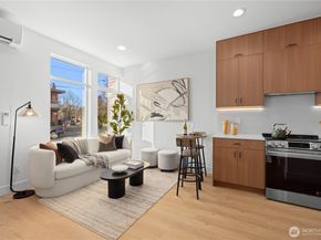 7526 6th Avenue NW, Seattle WA 98117