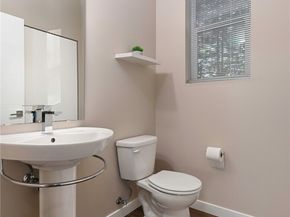 13724 Ash Way C1, Everett WA 98204