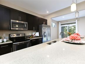 13724 Ash Way C1, Everett WA 98204