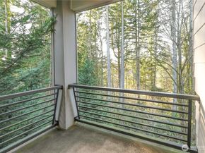 13724 Ash Way C1, Everett WA 98204