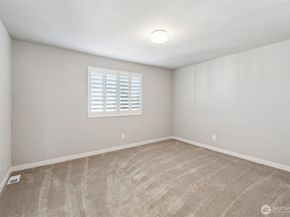 22505 70th Place W, Mountlake Terrace WA 98043