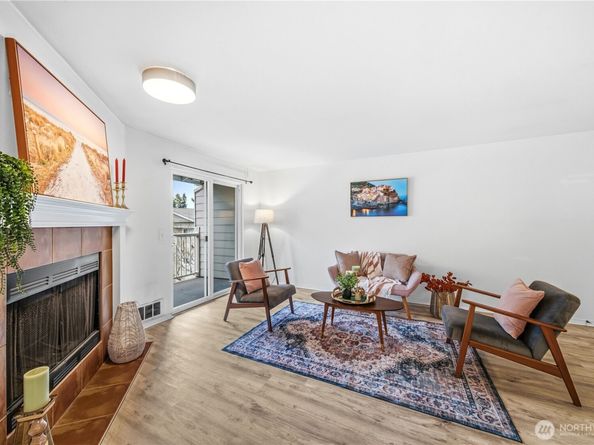 1144 N 198th Street E304, Shoreline WA 98133