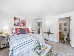 1144 N 198th Street E304, Shoreline WA 98133