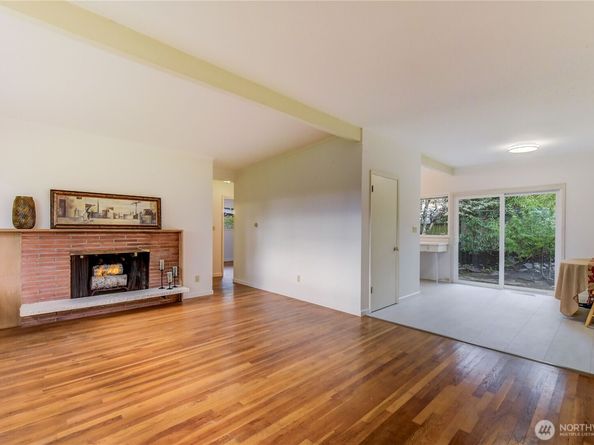 16217 Lake Hills Boulevard, Bellevue WA 98008