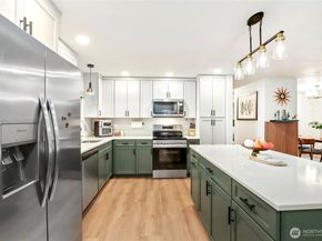 9365 Emerald Drive SE, Port Orchard WA 98367