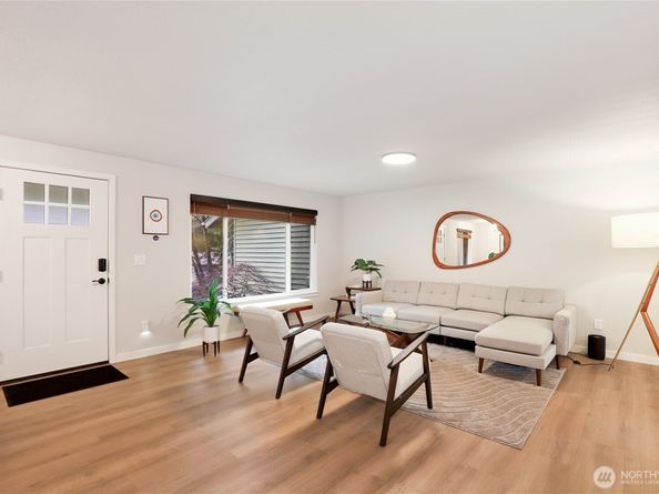 9365 Emerald Drive SE, Port Orchard WA 98367