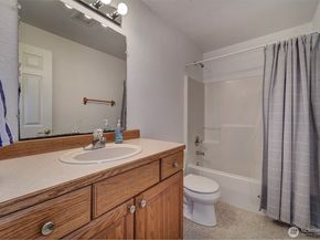 3029 Pickering Avenue NE, Bremerton WA 98310