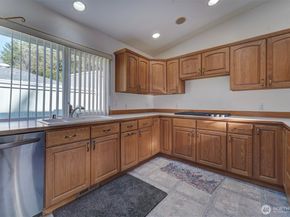 3029 Pickering Avenue NE, Bremerton WA 98310