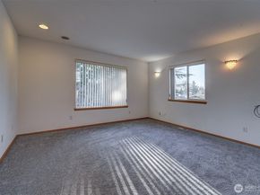 3029 Pickering Avenue NE, Bremerton WA 98310