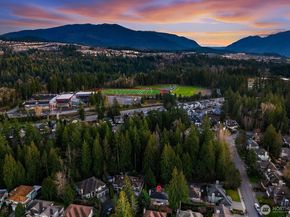 4662 244th Place SE, Issaquah WA 98029