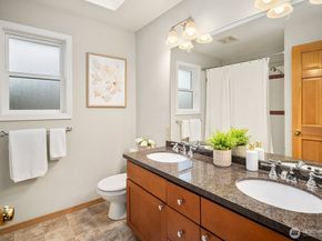 4662 244th Place SE, Issaquah WA 98029