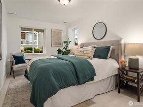 327 4th Avenue S, Kirkland WA 98033