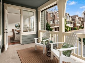 327 4th Avenue S, Kirkland WA 98033