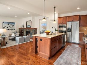 327 4th Avenue S, Kirkland WA 98033