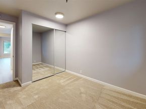 29645 18th Avenue S A303, Federal Way WA 98003