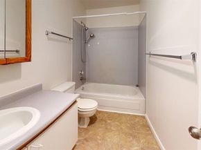 29645 18th Avenue S A303, Federal Way WA 98003