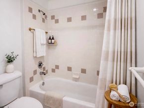 510 6th Avenue S 603, Seattle WA 98104