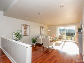 2253 Gilman Drive W 406, Seattle WA 98119