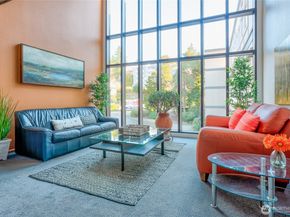 2253 Gilman Drive W 406, Seattle WA 98119