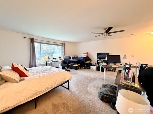 18902 133rd Place SE, Renton WA 98058