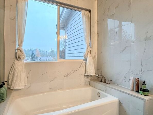 18902 133rd Place SE, Renton WA 98058