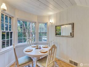 3918 NW Phinney Bay Drive, Bremerton WA 98312