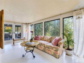 3918 NW Phinney Bay Drive, Bremerton WA 98312