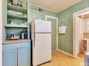 3918 NW Phinney Bay Drive, Bremerton WA 98312