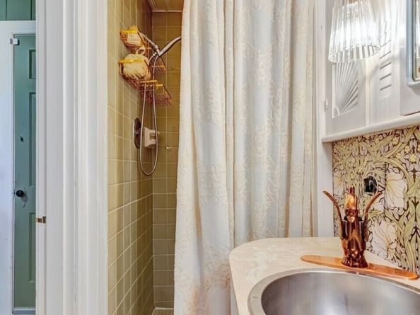 3918 NW Phinney Bay Drive, Bremerton WA 98312