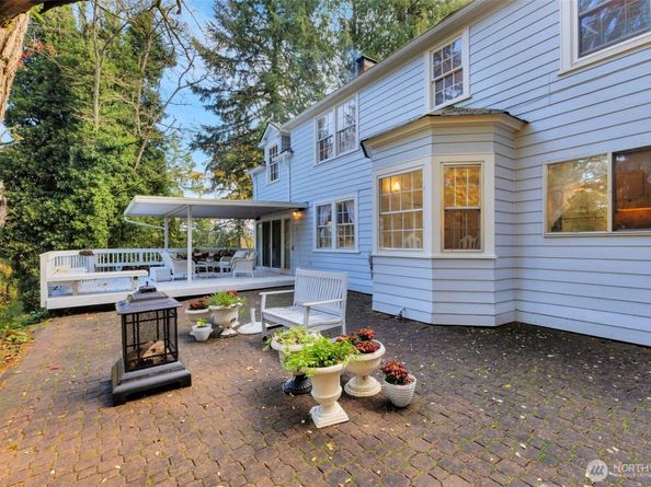 3918 NW Phinney Bay Drive, Bremerton WA 98312